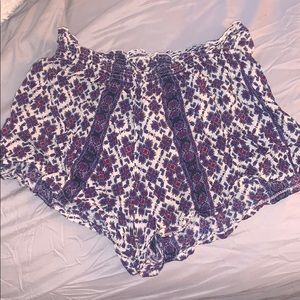 Brandy Melville flowy shorts
